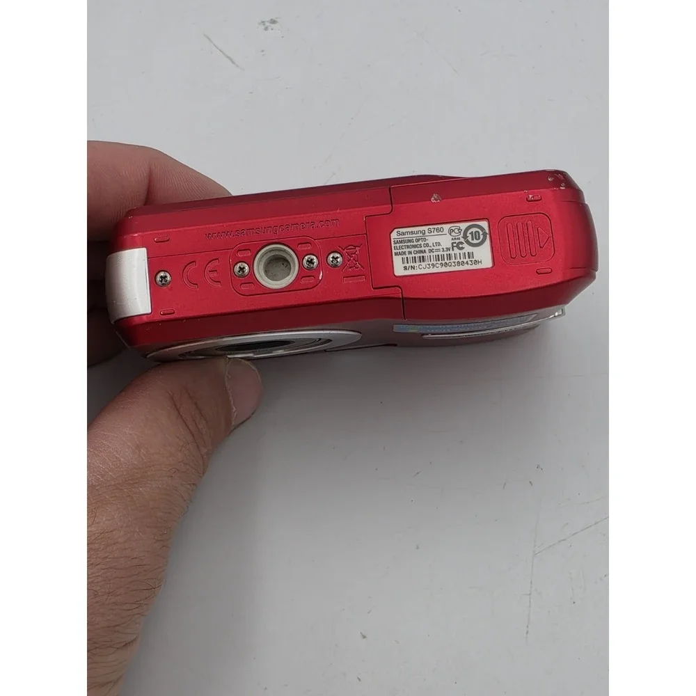 Samsung S760 Digital Camera 7.2MP 5x Digital Zoom 3x Optical Zoom Red PARTS ONLY